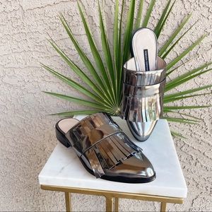 FRENCH CONNECTION Silver Metallic Kiltie Fringe Pointy Toe Mules Flats 7.5